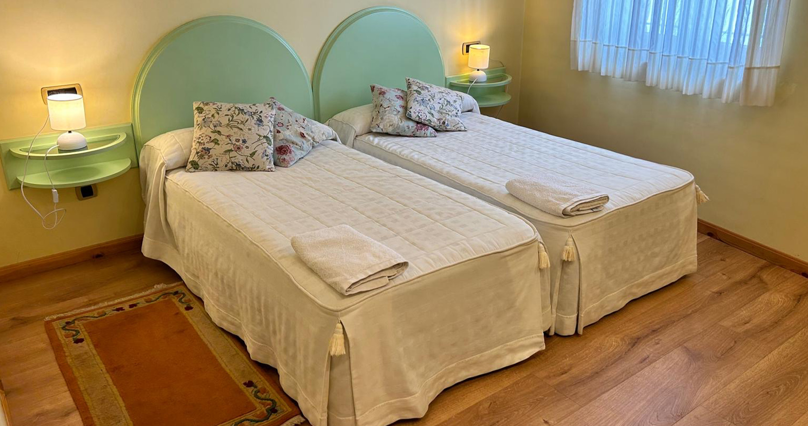 Hotel en Babia La Casona de Babia 96_la_casona_de_babia casona-de-babia-hotel-habitacion-doble-2-camas-separadas
